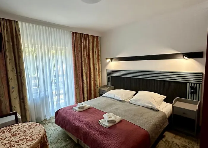 Ow Lesnydwor אתר נופש פוגורזליצה